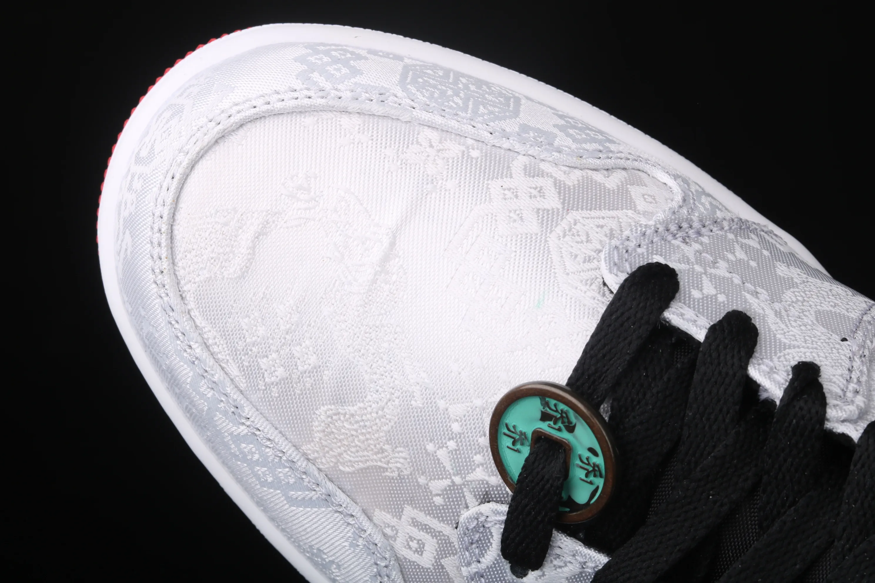 All categories Air Jordan Jordan series basketball shoes Air Jordan 1 Mid pure original version CLOT x Air Jordan 1 Mid "Fearless" AJ1 Joe 1 mid-top white silk CU2804-100